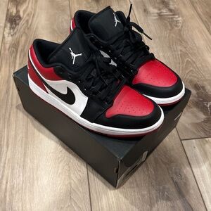 Air Jordan 1 Low Bred Toe Size 9